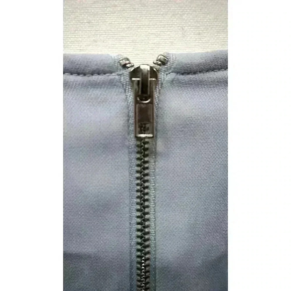 Daily Look Light Gray High-Low Hem Blouse with Back Zipper - Size L - Picture 9 of 15